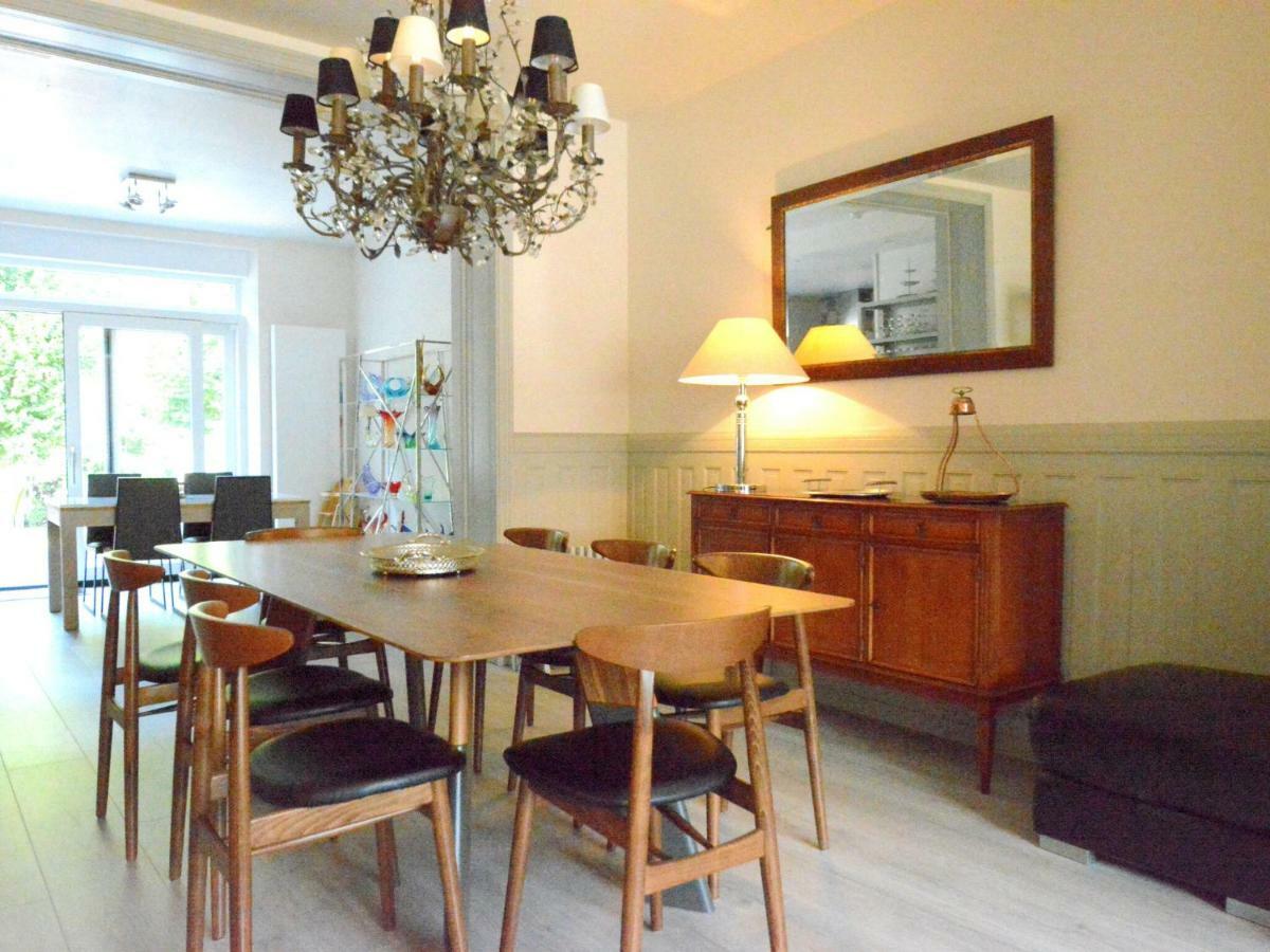 Large Townhouse With Pool Table Villa Буйон Екстериор снимка