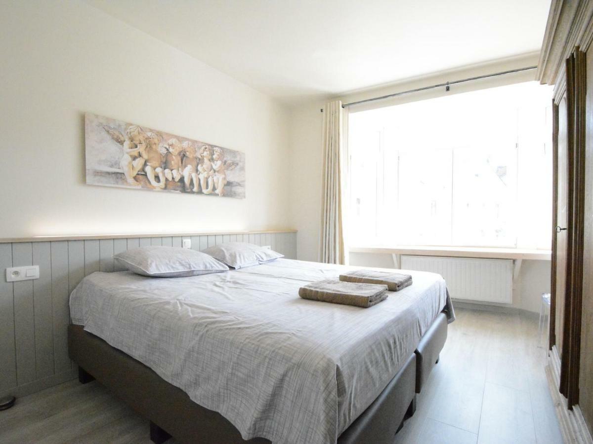 Large Townhouse With Pool Table Villa Буйон Екстериор снимка